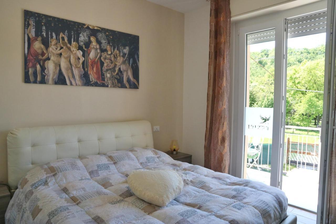 Affitta Camere La Fenice Di Folli Lorella Puegnago del Garda Exterior photo
