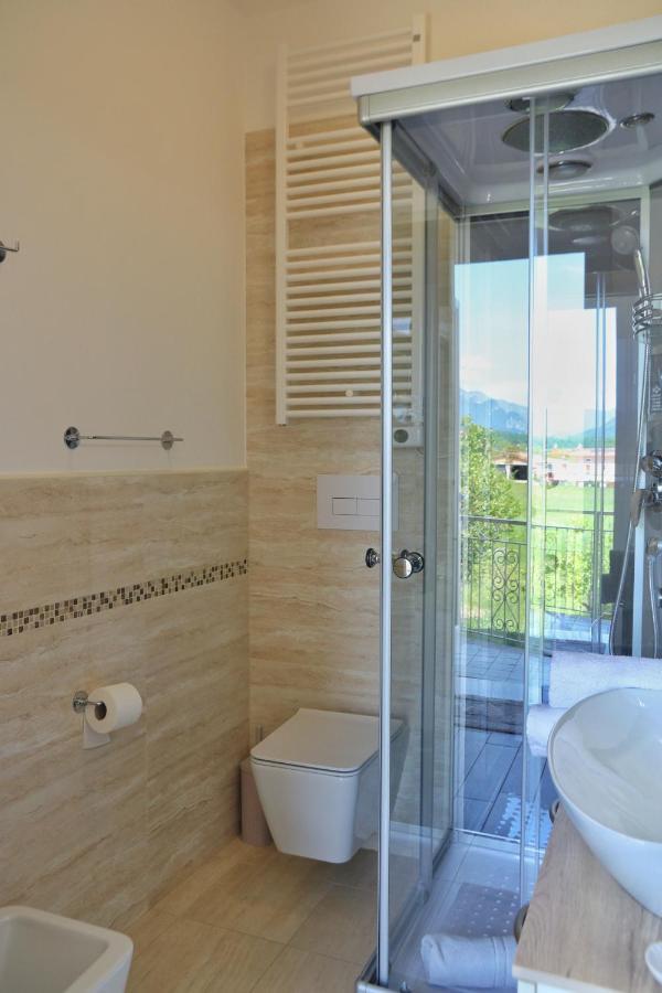 Affitta Camere La Fenice Di Folli Lorella Puegnago del Garda Exterior photo